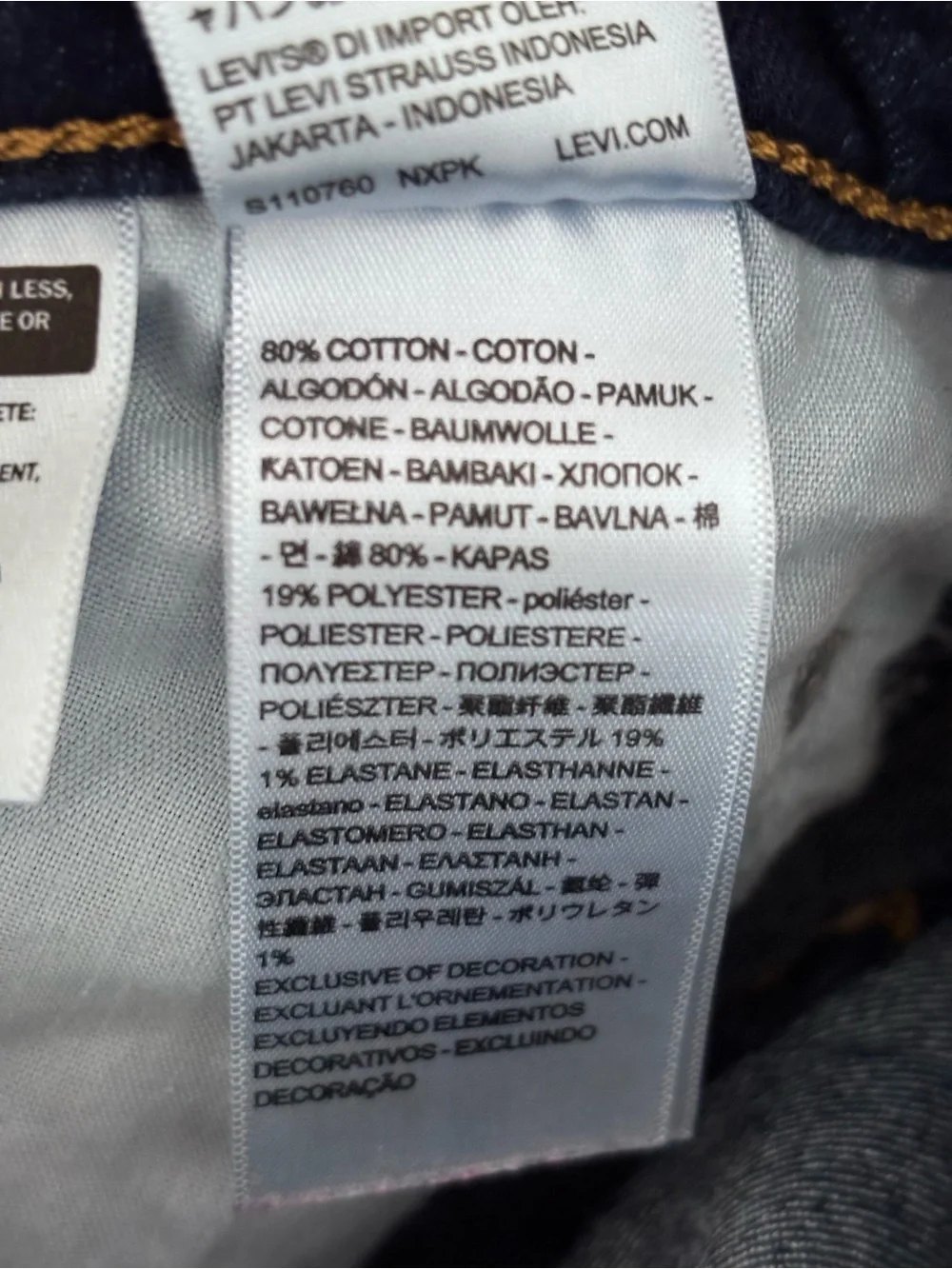 Levis levi 724